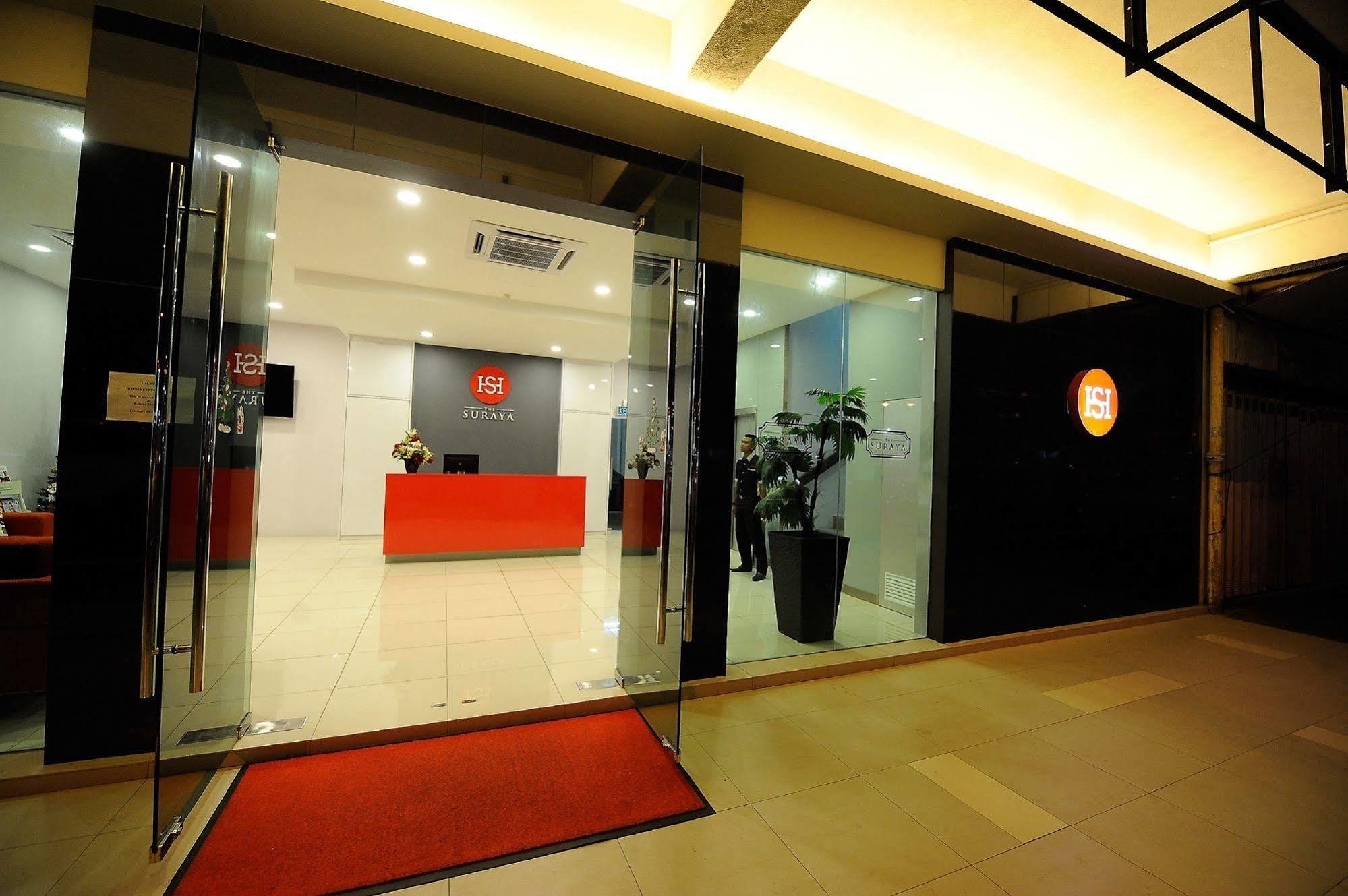 Oyo 232 The Suraya Hotel Kuantan Exterior foto