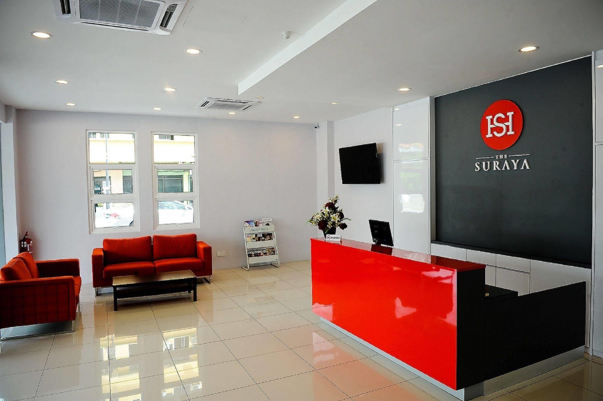 Oyo 232 The Suraya Hotel Kuantan Exterior foto